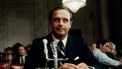 Alexander Butterfield, who revealed Nixon Watergate tapes, dies aged 99