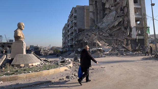 Iran targets Gulf states, Israel as it keeps pressure on Middle East