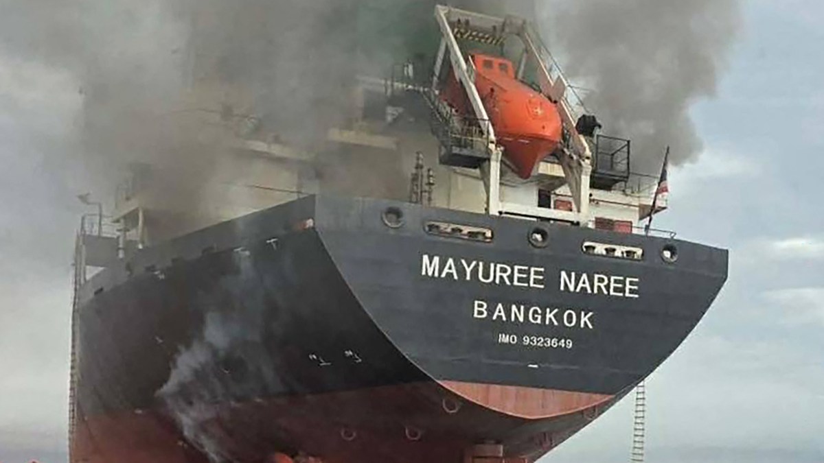 Not ‘a litre of oil’ to pass Strait of Hormuz, expect $200 price tag: Iran