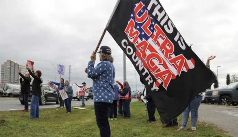 Judges alarmed as cyberstalking and pizza intimidation rise amid MAGA attacks on courts