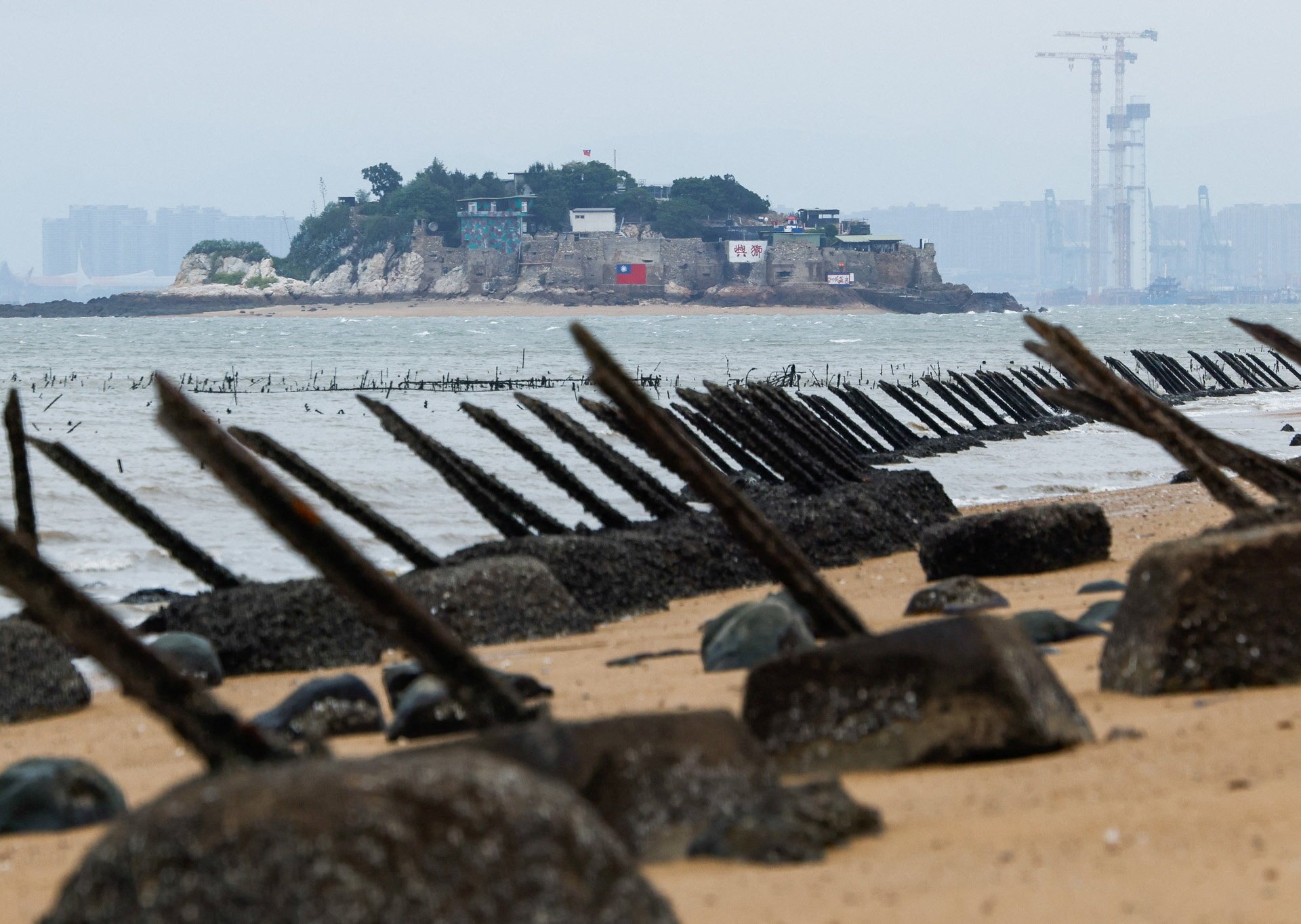 US intelligence agencies not expecting China to invade Taiwan in 2027