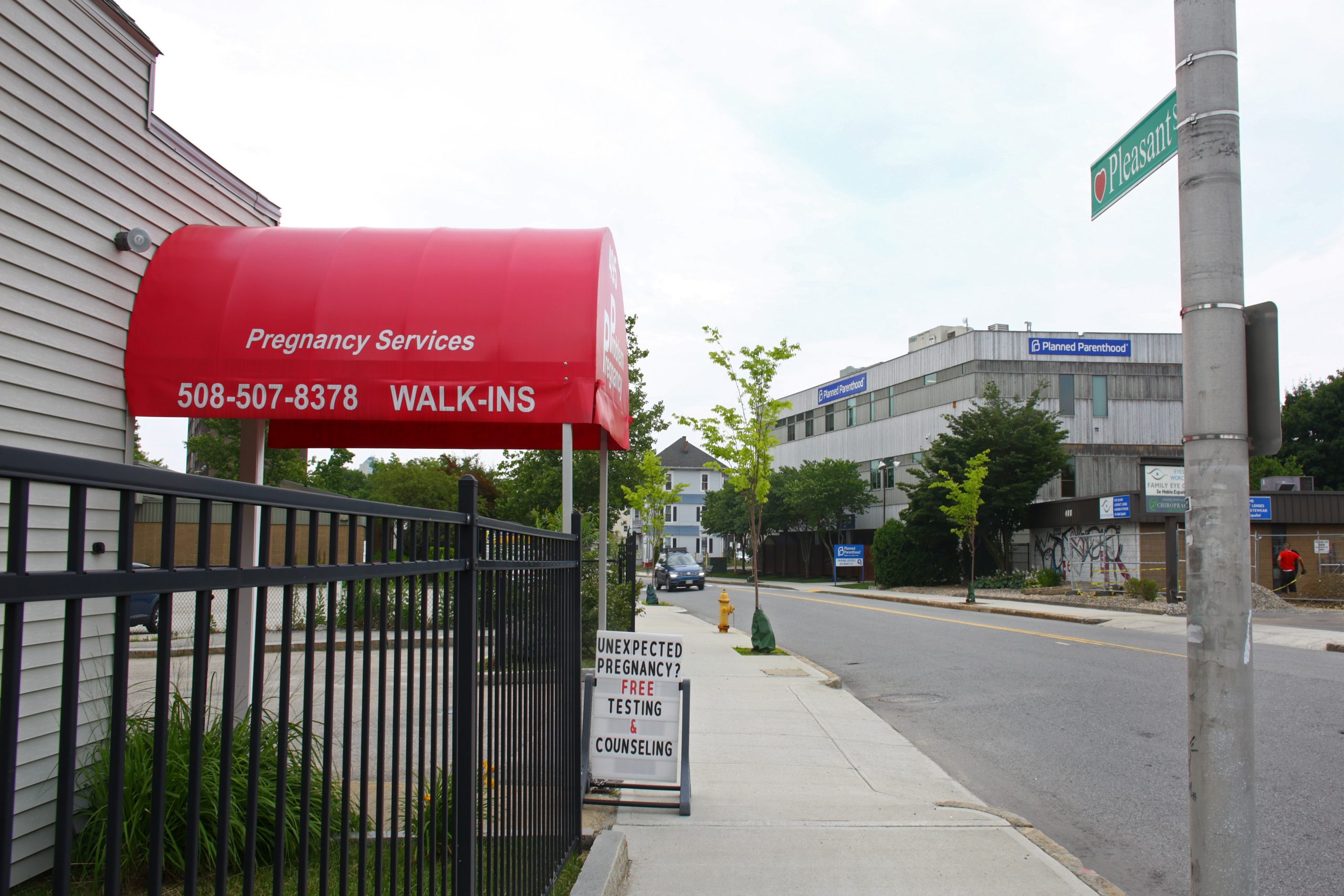 Lawmakers Seek To Protect Crisis Pregnancy Centers as Abortion Clinic Numbers Shrink