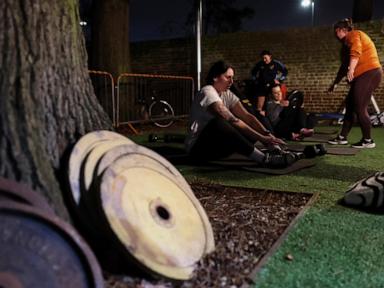 Doctors want more women lifting weights. Experts say welcoming gyms and education would help