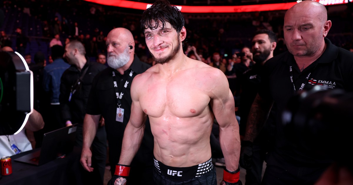 Evloev upsets Murphy, sets up featherweight title shot against Volkanovski