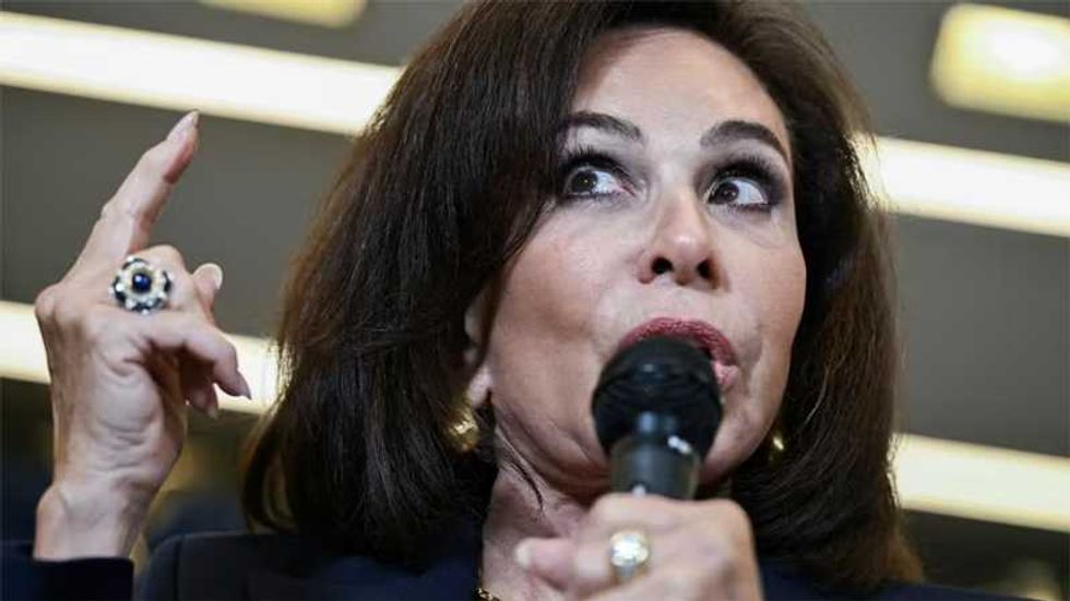 Trump could be stuck with Powell as ‘shadow Fed chair’ due to Pirro’s failures: report