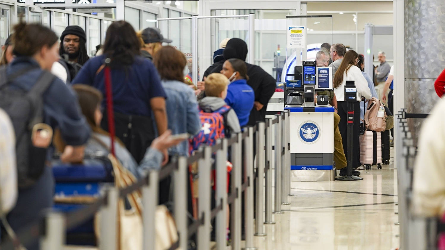 Tips to Navigate Airport Travel Chaos and Long TSA Security Lines