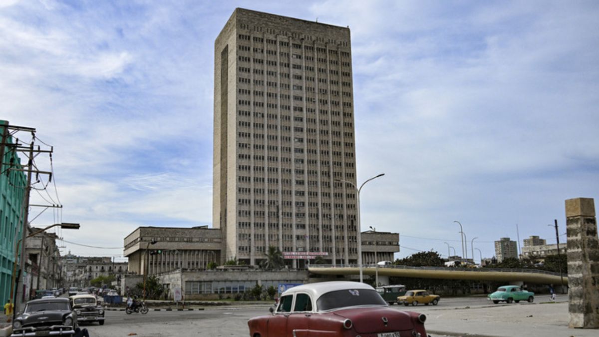 Why false rumor that every patient on ventilator at Cuban hospital died due to blackout spread online