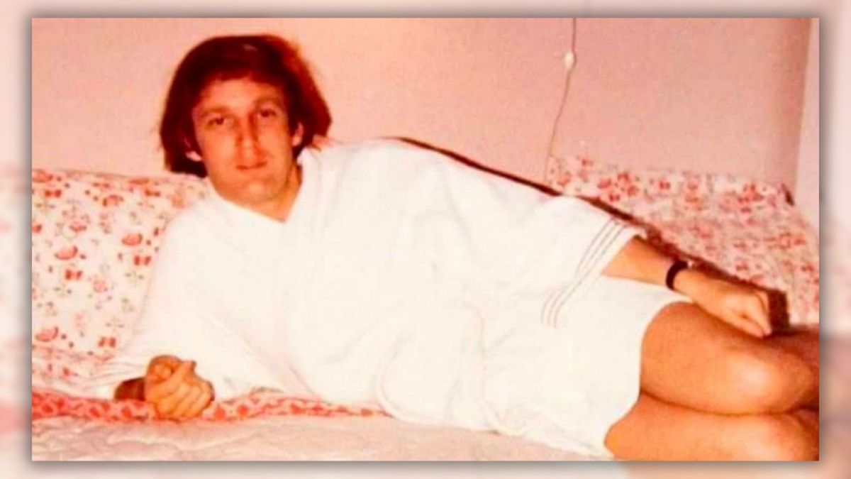 Photo allegedly shows Trump reclining on bed in bathrobe. Is it real?