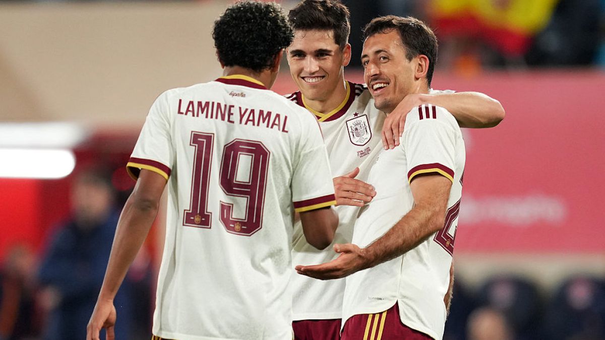 Oyarzabal double seals Spain win against Serbia in World Cup warm up