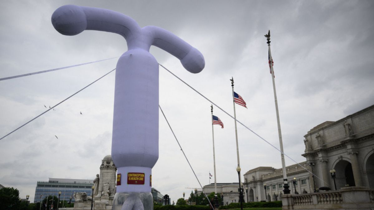 Why millions of Americans could lose birth control access under Trump