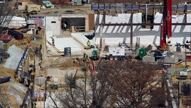 U.S. judge halts construction of Trump’s $400M White House ballroom