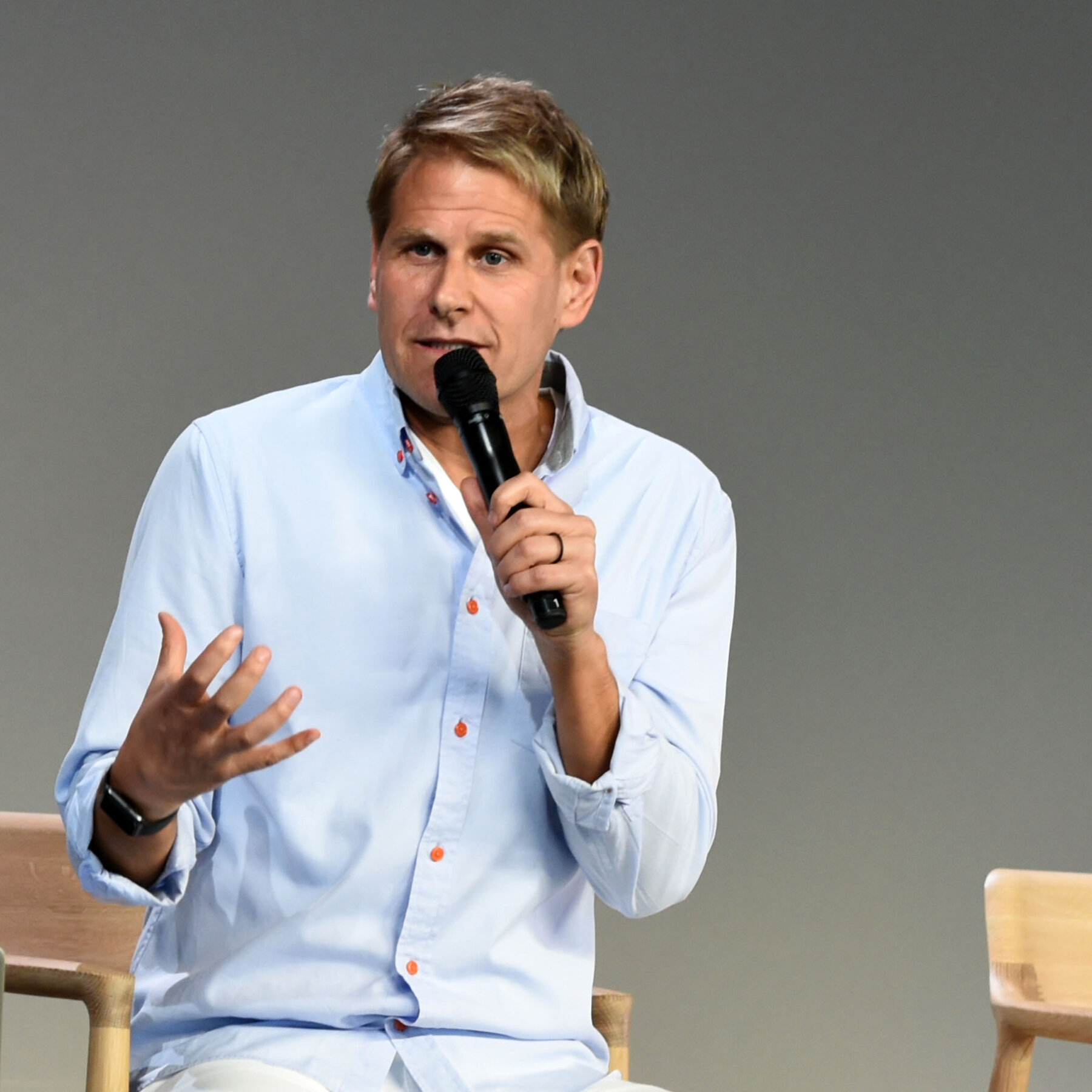 Apple’s Fitness Chief, Who Was Accused of Harassment, Is Retiring