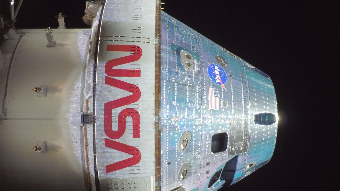 WATCH LIVE: Artemis II crew has now gone farther from Earth than any humans before