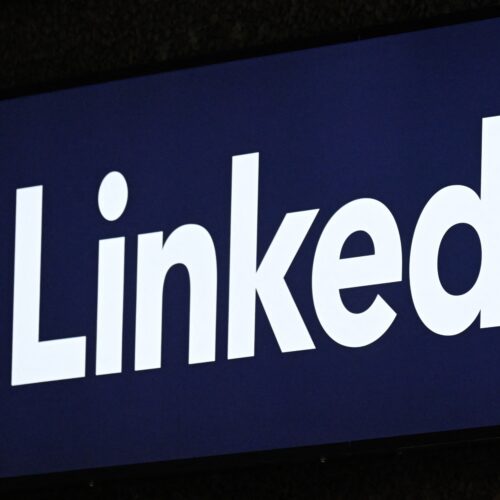 LinkedIn scanning users’ browser extensions sparks controversy and two lawsuits