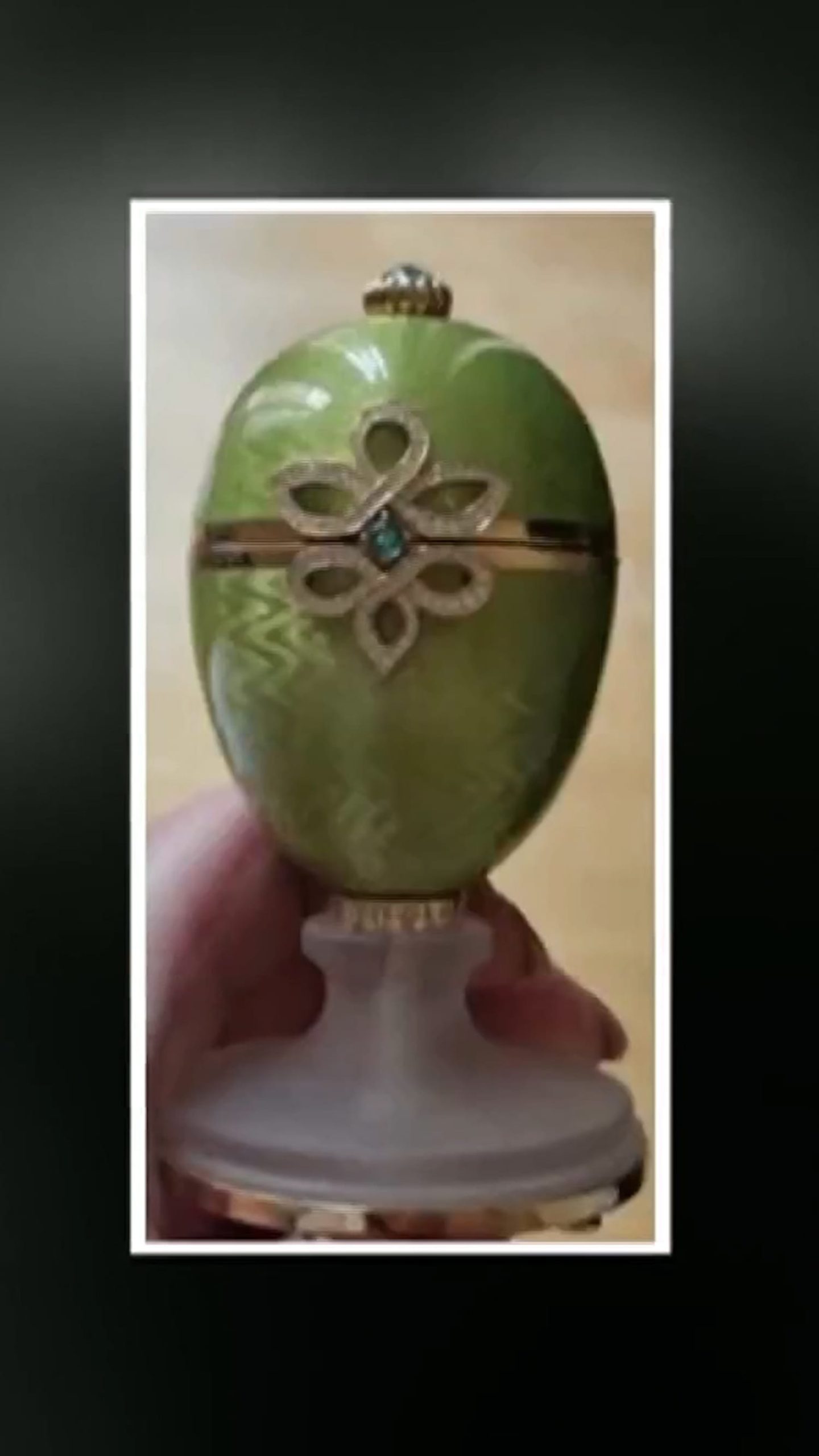 U.K. jails man who allegedly stole bag with Fabergé egg