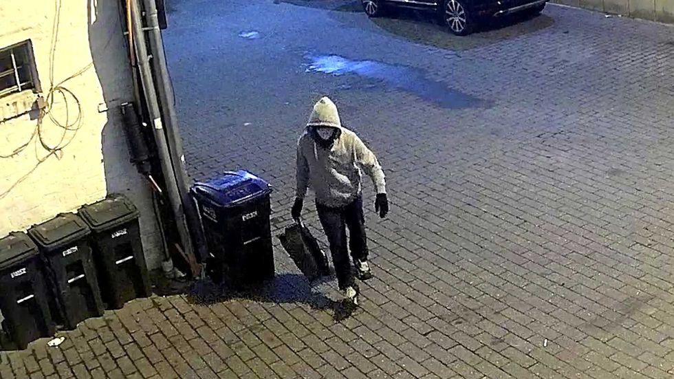 Alleged pipe bomber argues Trump’s blanket J6 pardon also applies to him