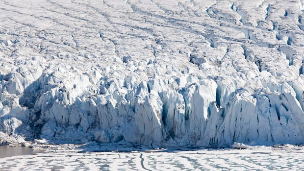 Study finds hidden lake network beneath Arctic glaciers as climate change accelerates