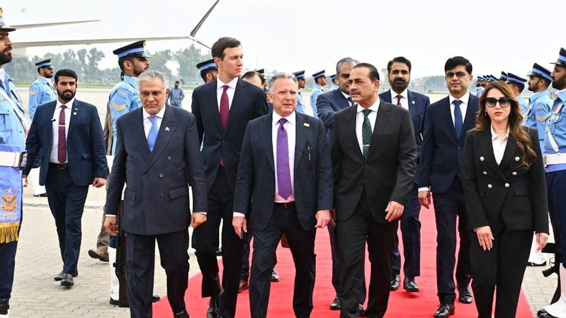 Video: ‘Crucial talks’ says Al Jazeera reporter at US-Iran meeting venue