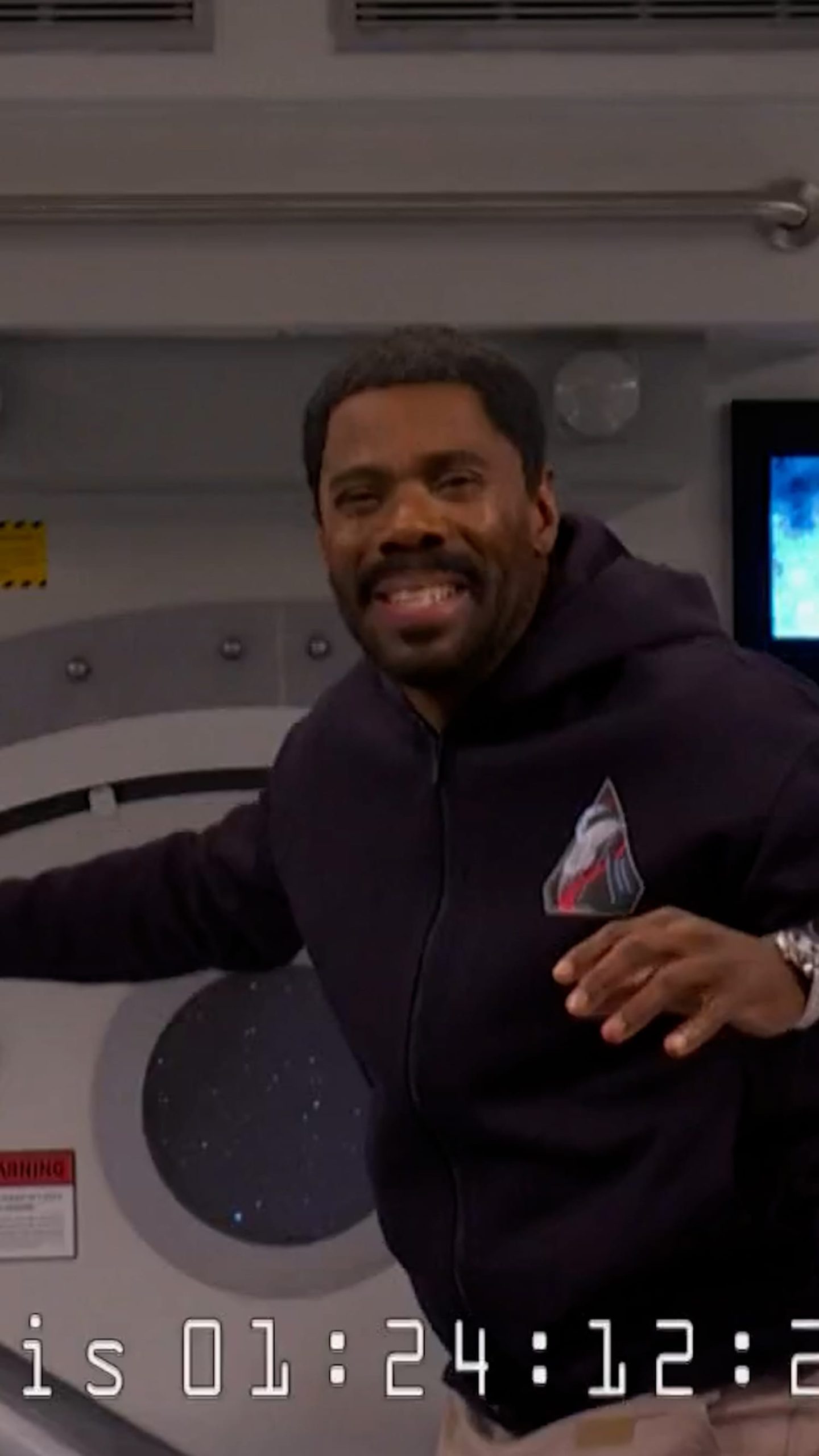‘SNL’ cast recreates Artemis II crew moments in space