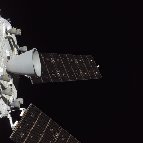 Orion helium leak no threat to Artemis II reentry but will require redesign