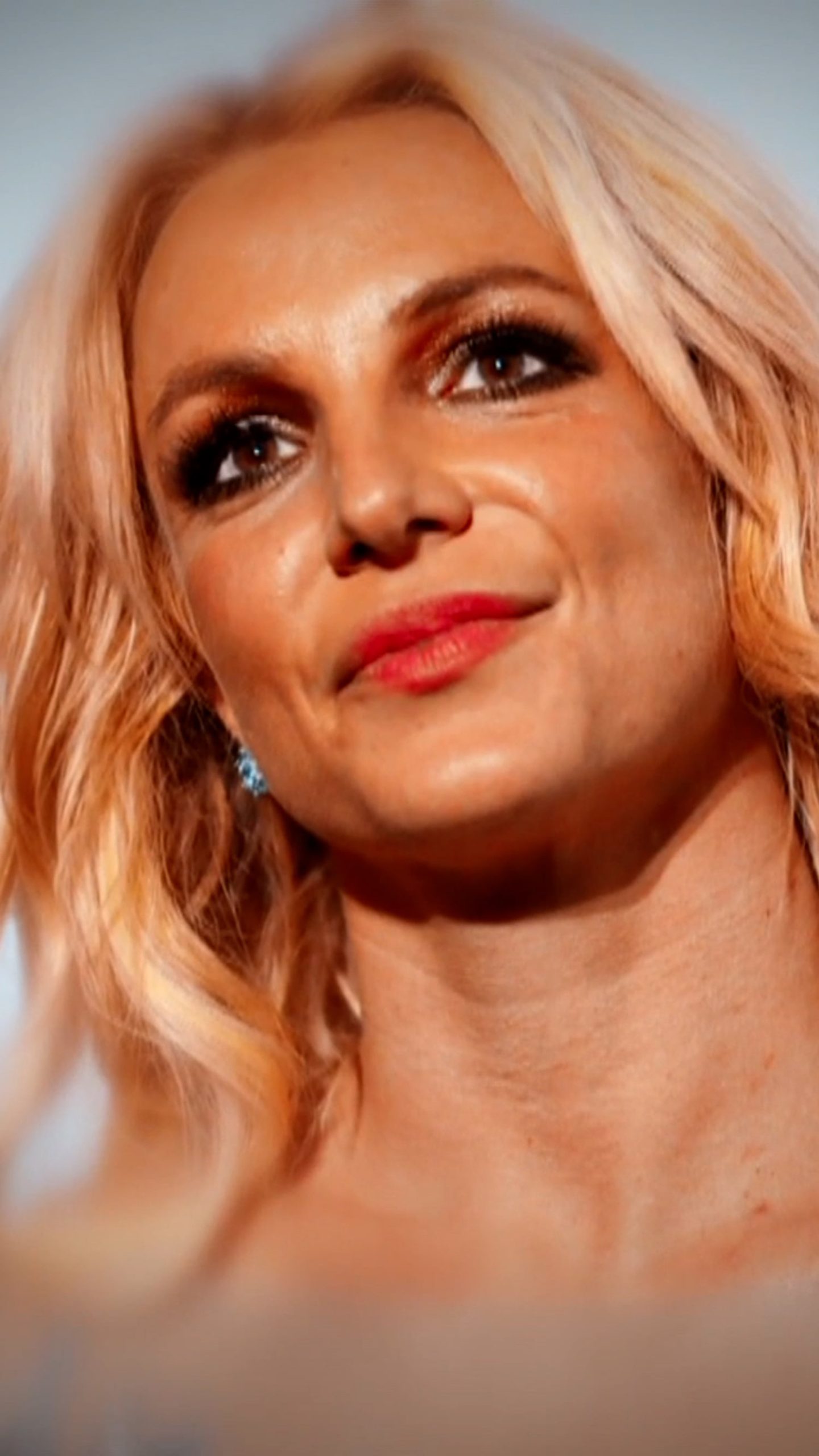 Britney Spears’ team reacts to her checking into rehab