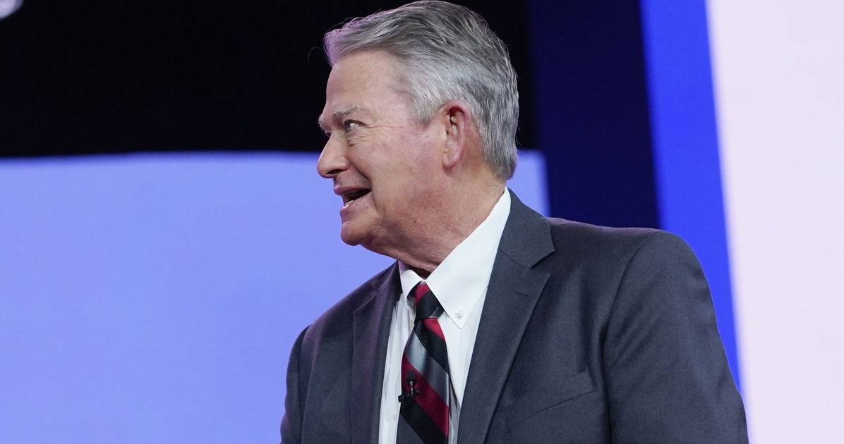 GOP governor signs severe anti-trans bill to ban kids from “secretive transitions”