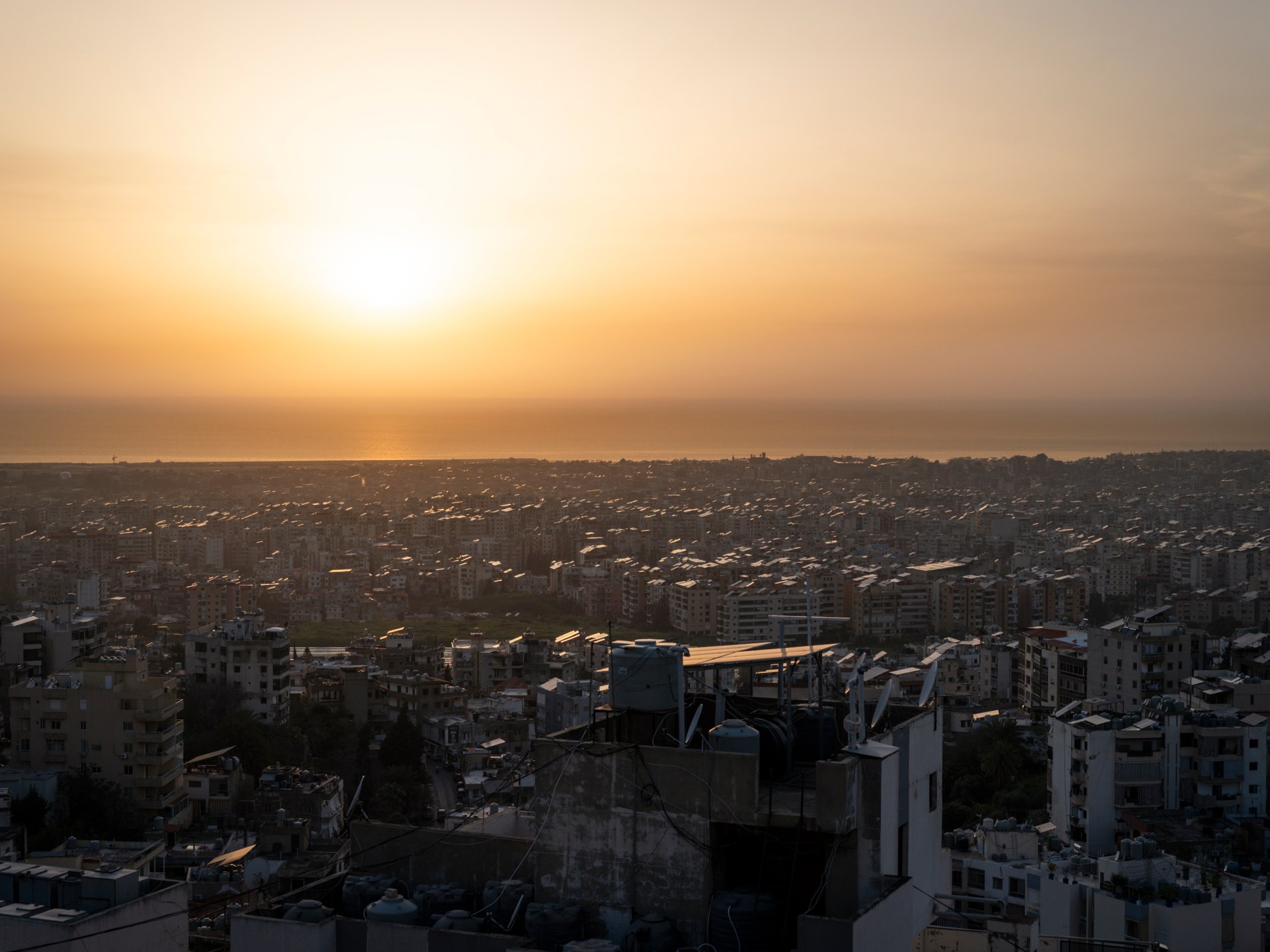 Displaced Lebanese wary as ceasefire between Israel and Hezbollah begins