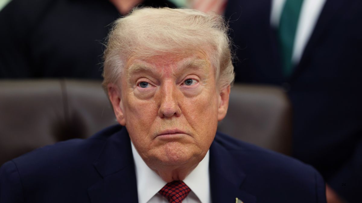 Unpacking WSJ report claiming aides kept Trump out of Situation Room during rescue of two US airmen in Iran