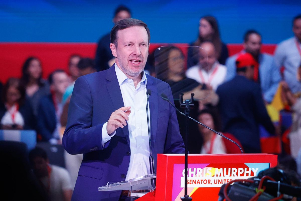 Sen. Chris Murphy wrote ‘awesome’ in response to Iranian ships evading US blockade. Here’s context