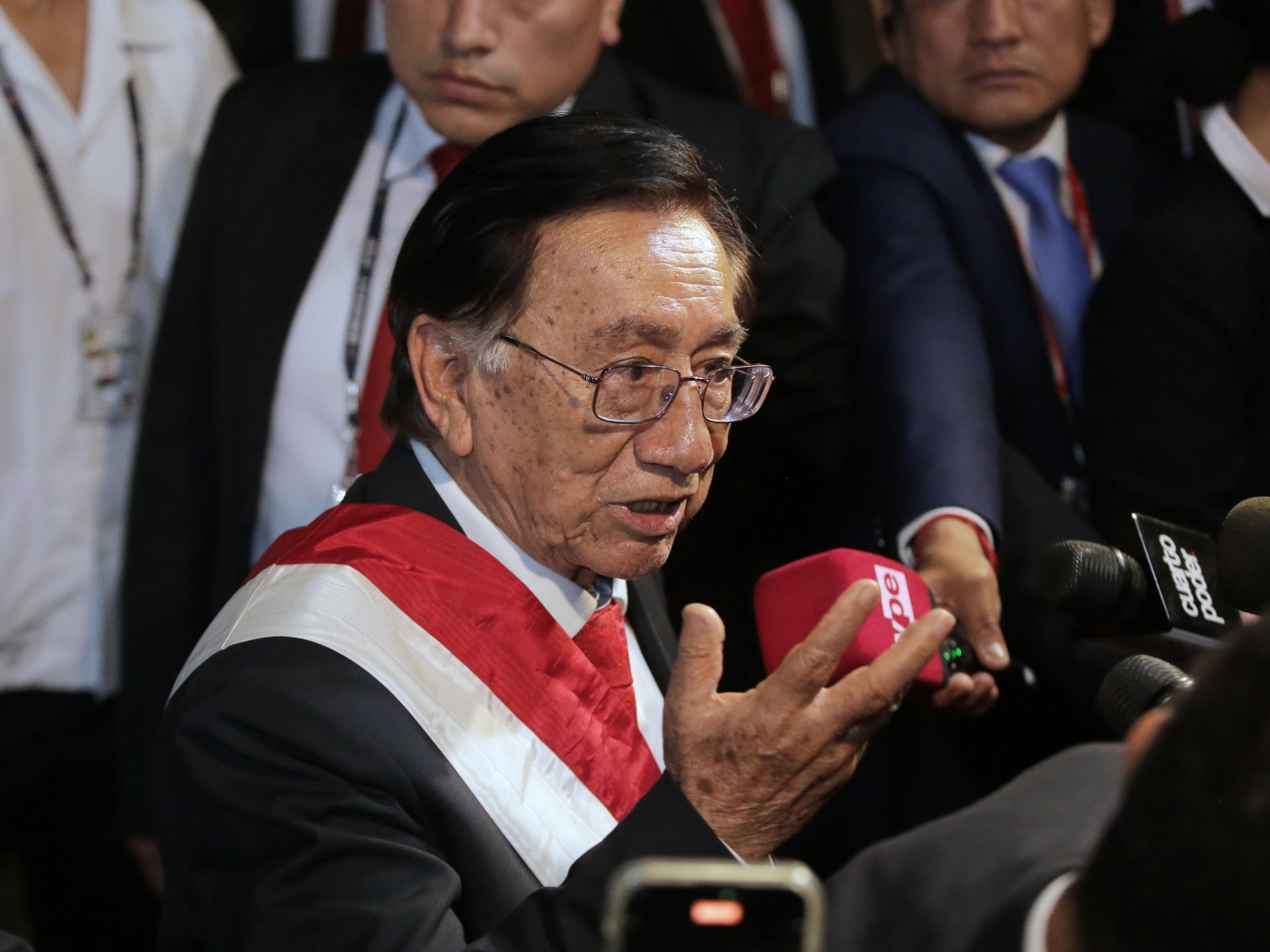 Top ministers quit after Peru’s president postpones F-16 fighter jet deal