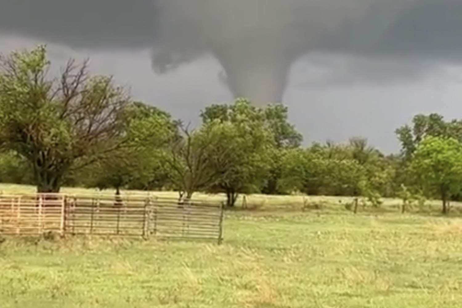 Tornado hits city in Oklahoma amid severe weather outbreak