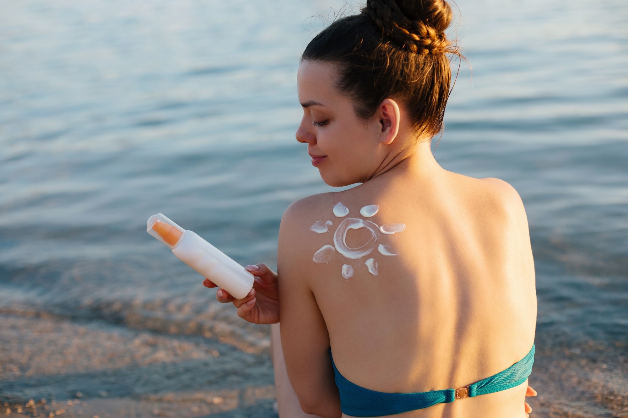 Teens skip sunscreen because they see it as inconvenient
