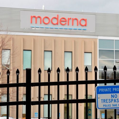 Europe—not US—first to authorize Moderna’s combo mRNA flu-COVID vaccine