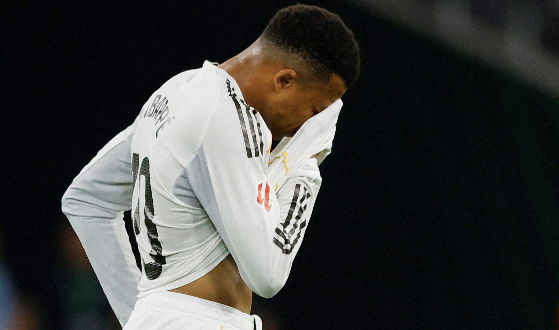 Real Madrid stunned at Betis as Barcelona have chance to move 11 clear