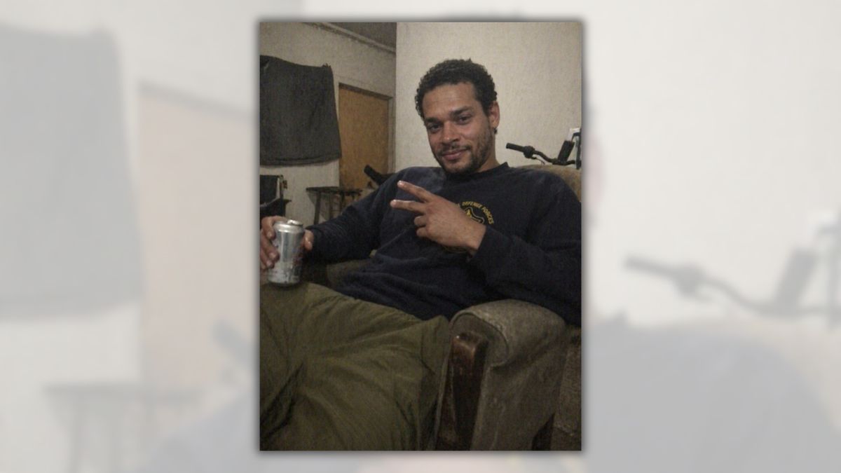 Does image show White House correspondents’ dinner shooting suspect wearing IDF sweatshirt? What we know