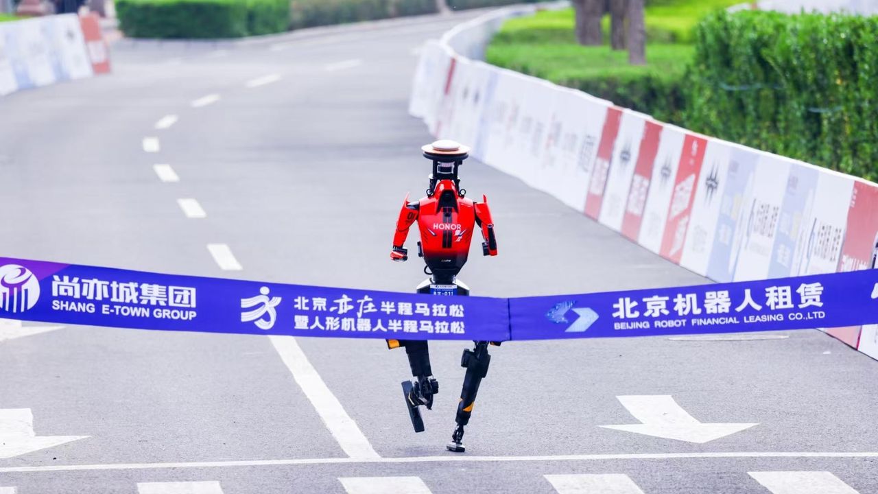 Runners have finally completed a sub 2-hour marathon, but another running world record was recently smashed — this time by a humanoid robot. Here’s how.