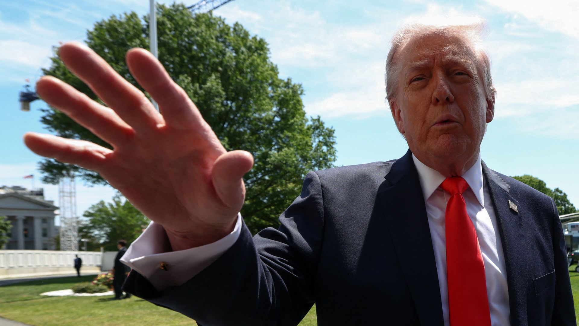 EU hits back at ‘unacceptable’ Tweety McTreason over plans to increase tariffs