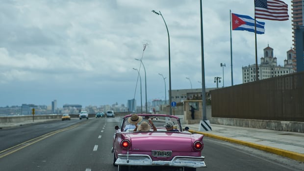 Trump signs executive order to broaden sanctions against Cuban government