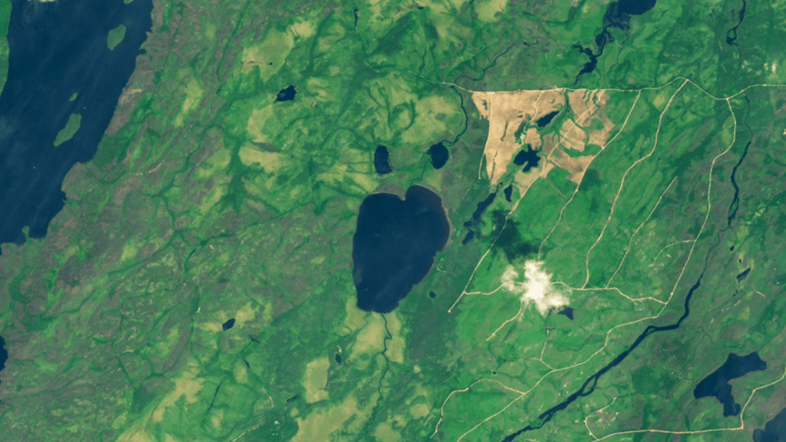 Canadian ’emoji’ lake vanishes after dramatic, landslide-like collapse — Earth from space