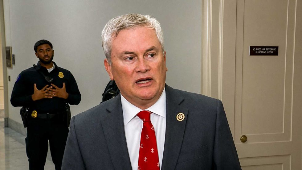 James Comer grilled for massive double standard on Trump official’s Epstein testimony