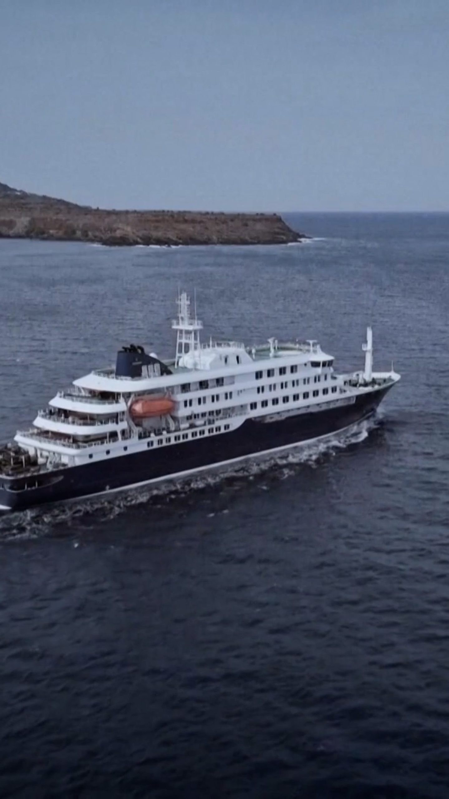 Spain to evacuate cruise ship with hantavirus outbreak