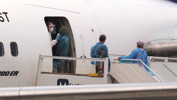 Canadians on ship at centre of hantavirus outbreak land in Victoria