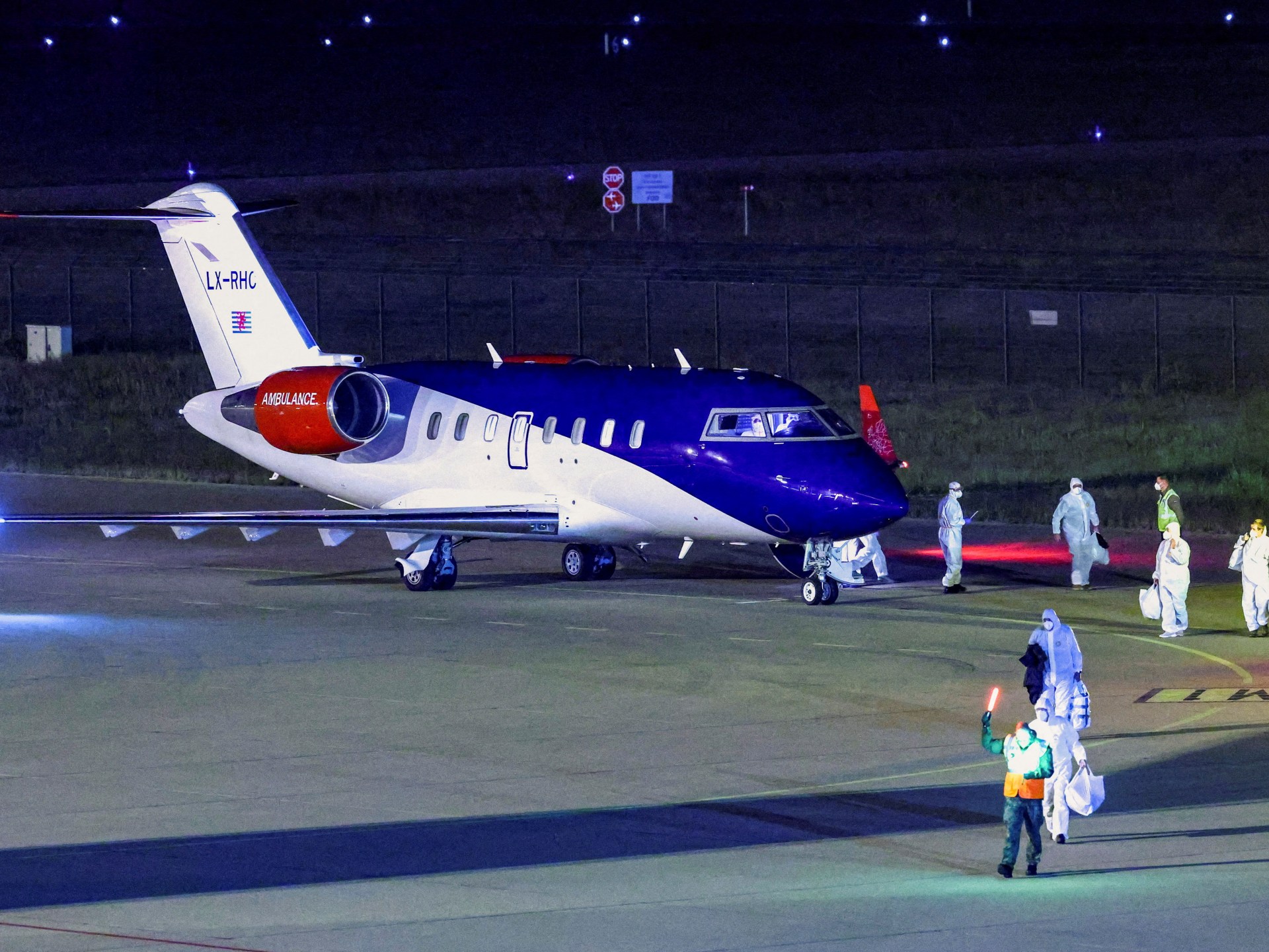 Last passengers from hantavirus-hit ship evacuated; American tests positive