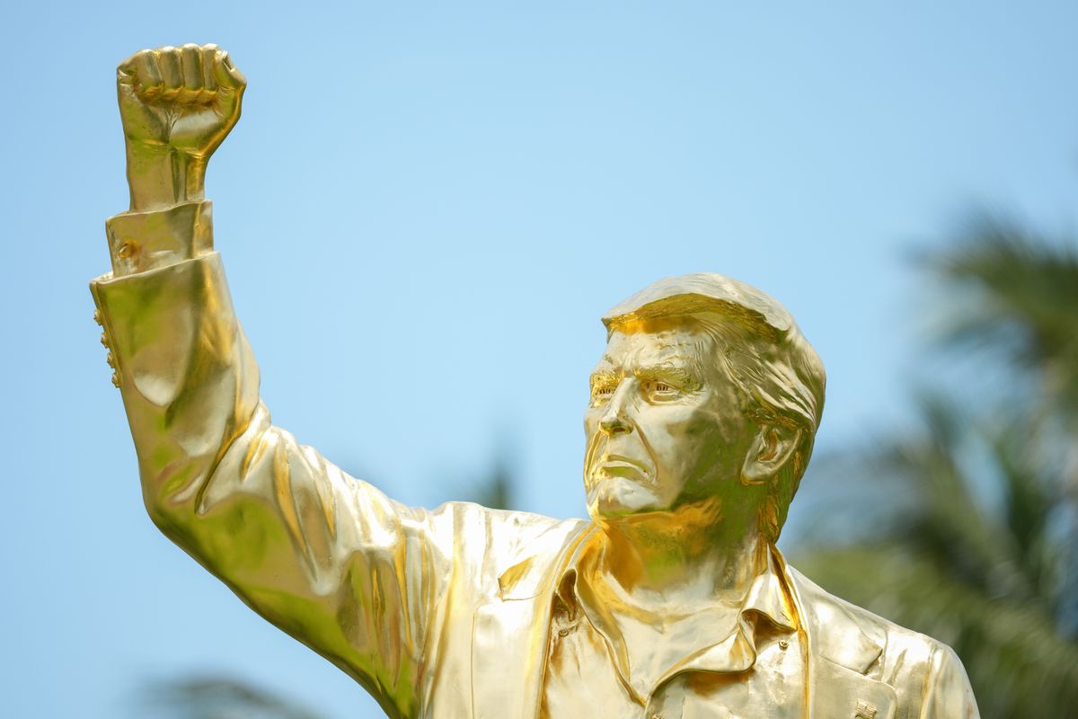 Is golden statue of Trump real? Yes, but posts got location wrong