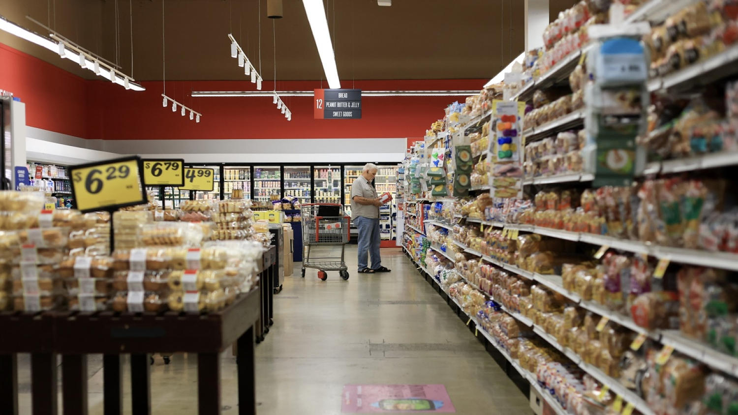 April inflation rate surges to 3.8% amid uncertainty in the Middle East