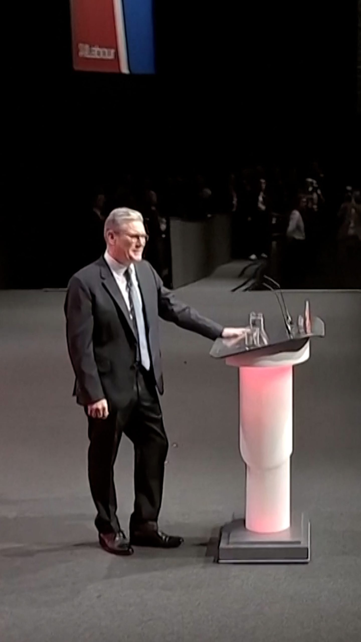U.K. Prime Minister Starmer resists calls to step down