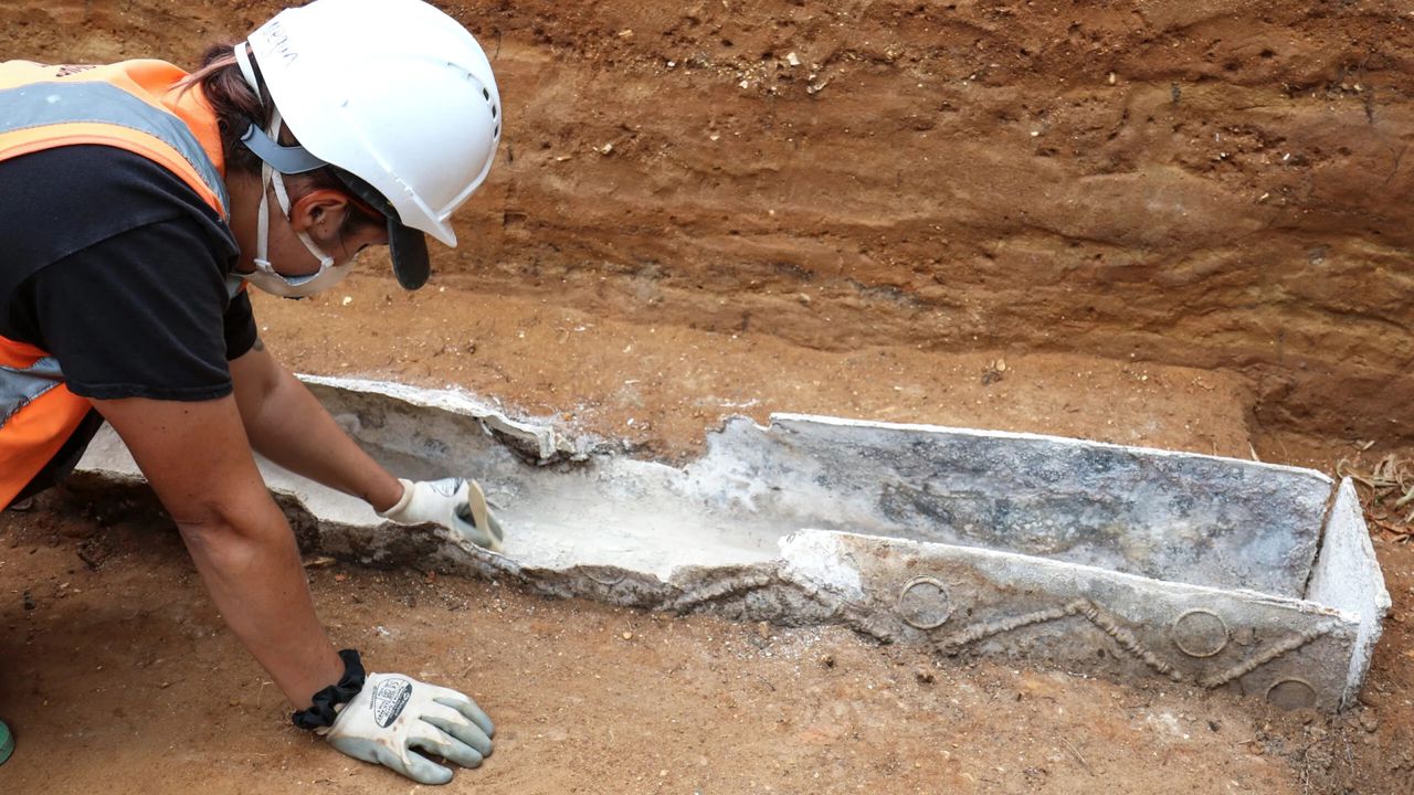 High-status Roman woman was buried in a lead coffin with jet hairpins and exotic resins, archaeologists find
