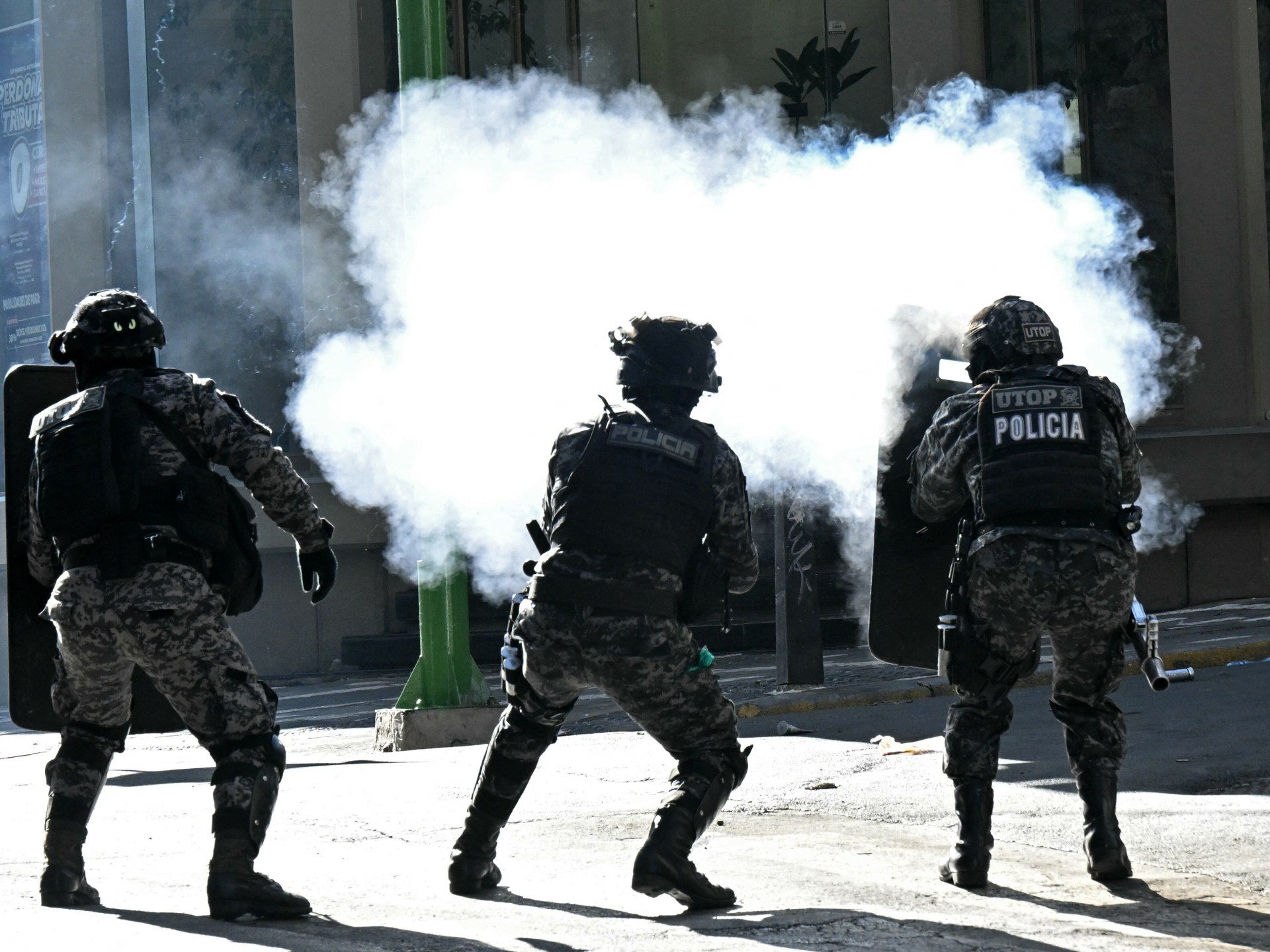 Explosions heard as mining groups stage anti-government protest in Bolivia