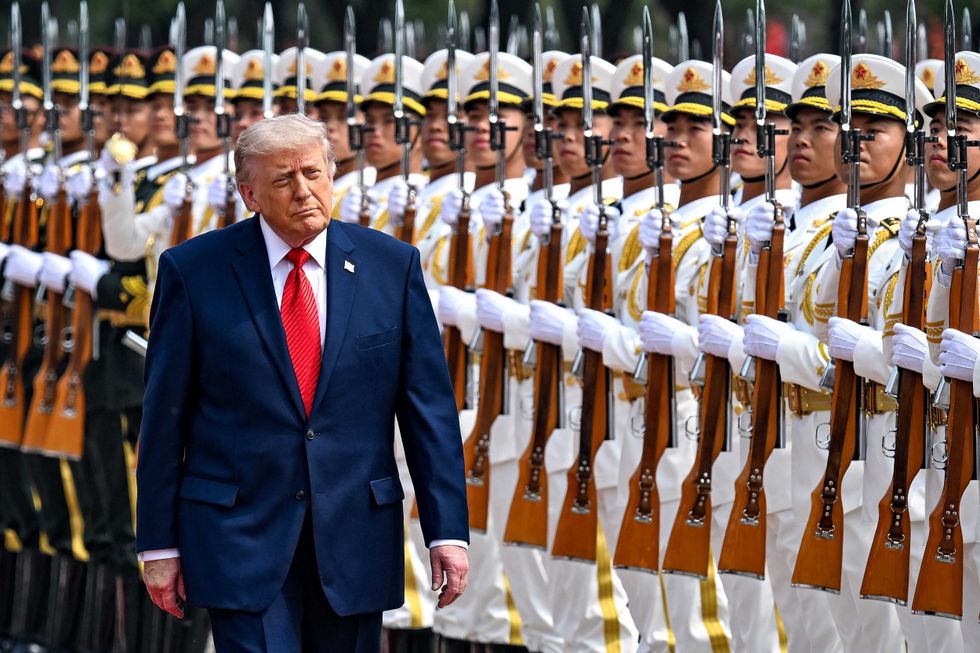 Tense standoff breaks out during ​Trump’s China visit as Secret Service refuses to disarm