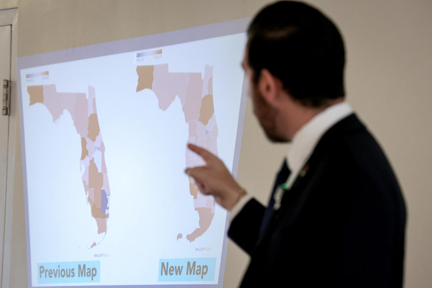 Court fight over Ron DeSantis’ new congressional map kicks off in Florida